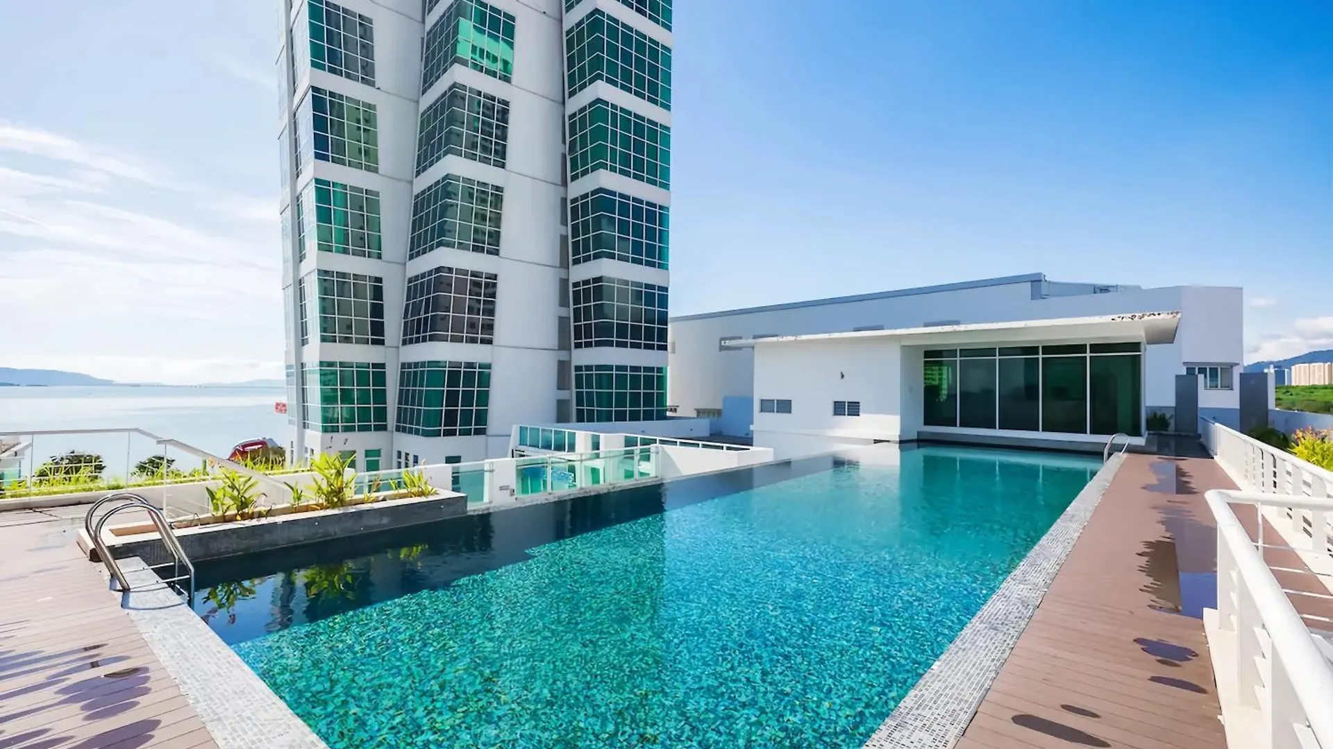 Maritime Suites Penang Jelutong Апартаменты