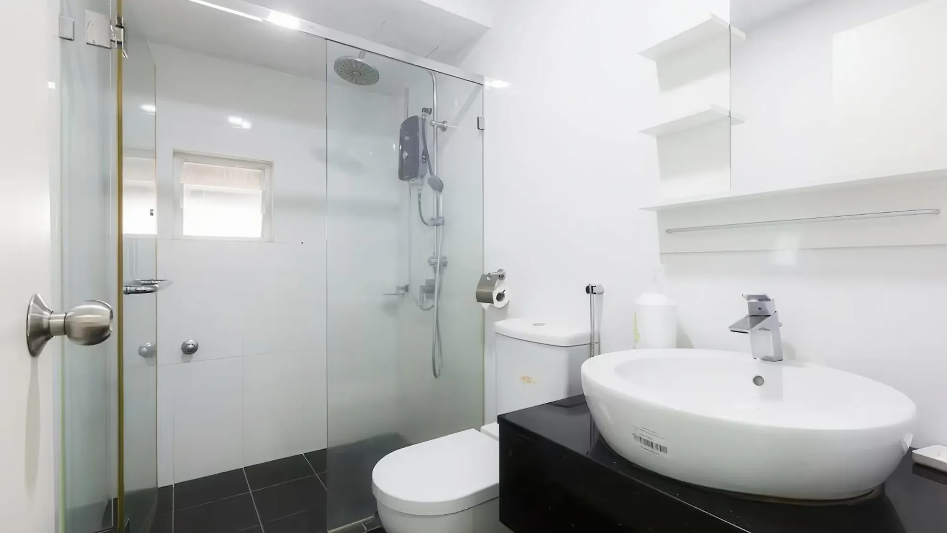 Maritime Suites Penang Jelutong Апартаменты